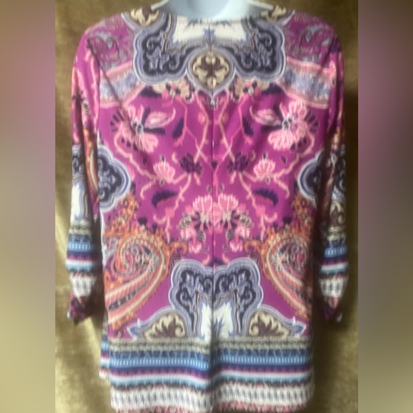 New Directions Grommet Neck Swing Top - Picture 12 of 12